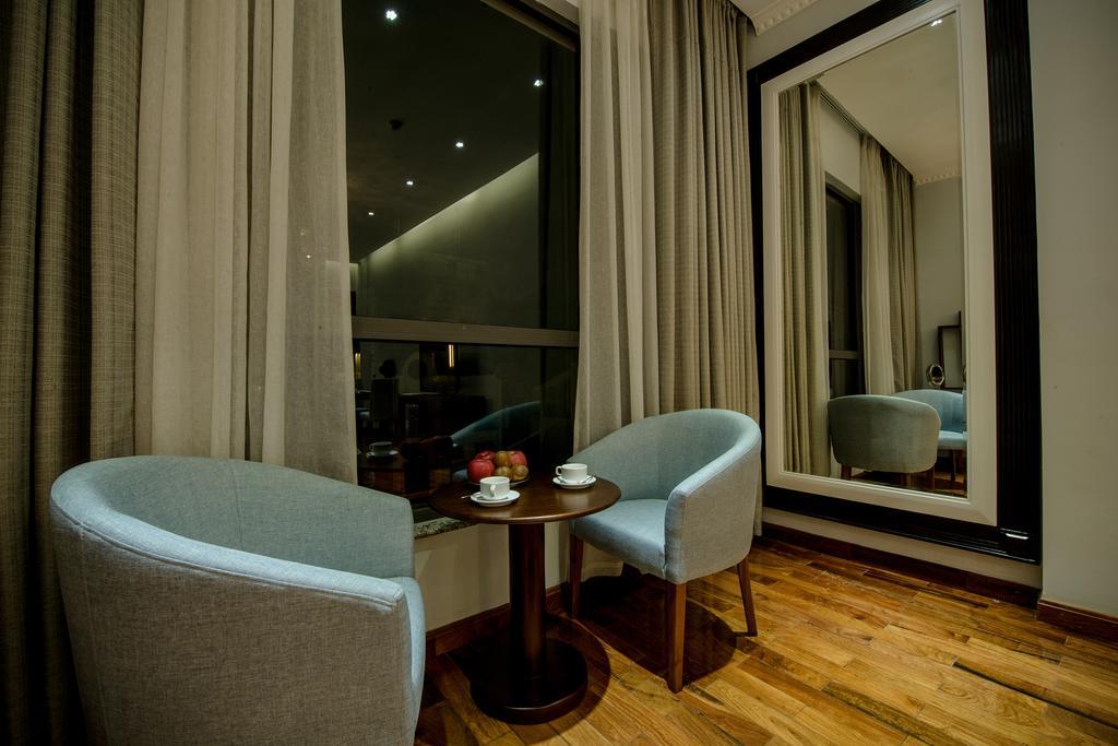 New Gate Apartment Hanoi Exteriör bild