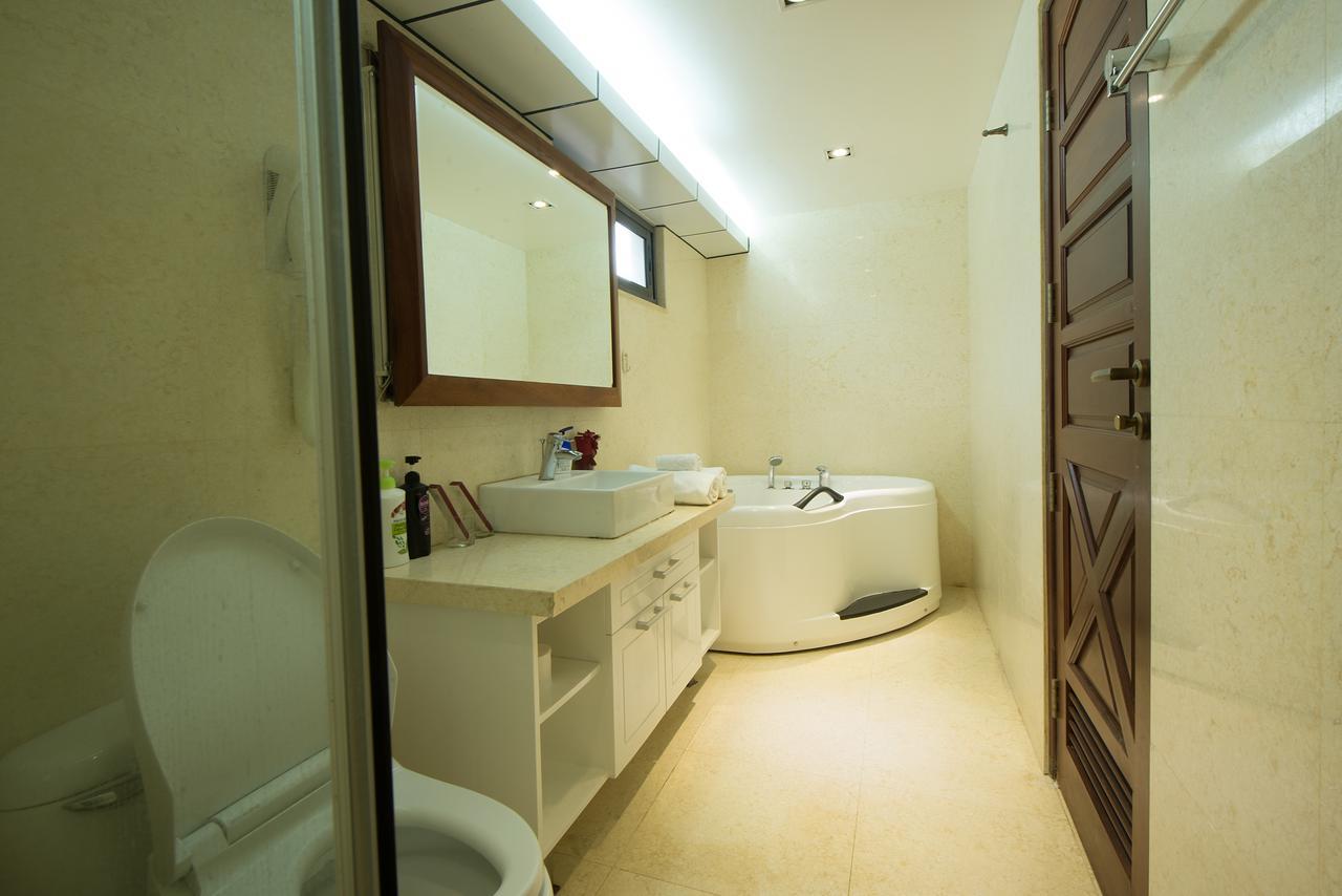 New Gate Apartment Hanoi Exteriör bild