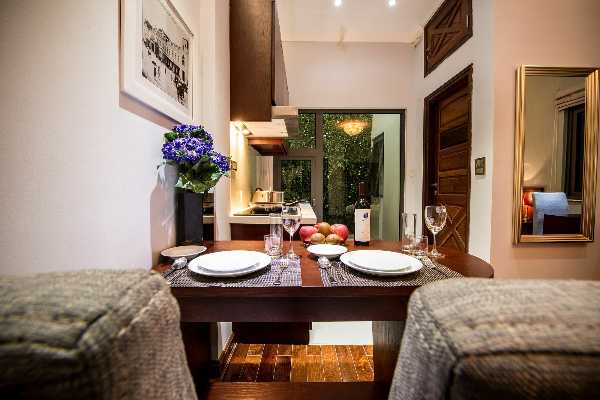 New Gate Apartment Hanoi Exteriör bild